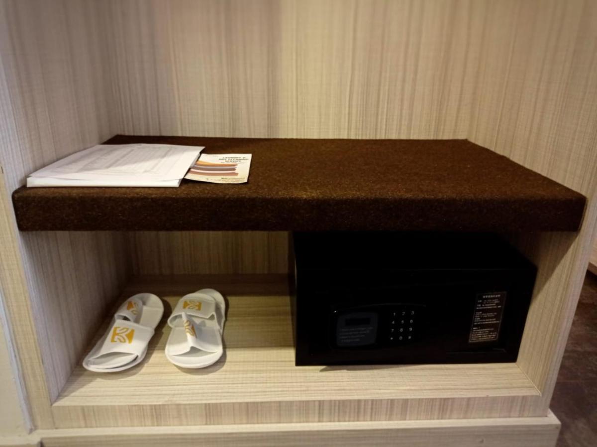 Grand Kolopaking Hotel Kebumen Eksteriør billede