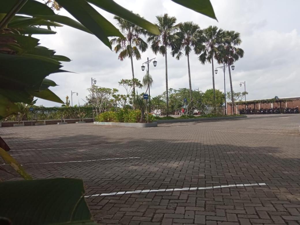 Grand Kolopaking Hotel Kebumen Eksteriør billede